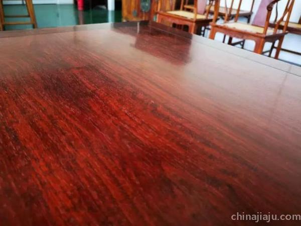 红木家具保养上蜡步骤4 红木家具保养上蜡步骤4